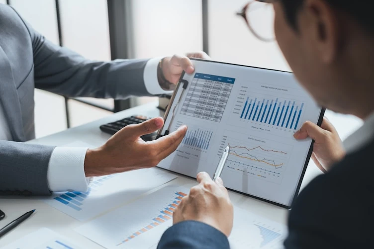 Data & Analytics